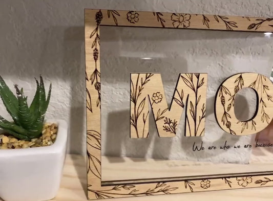 Mom floral table top sign